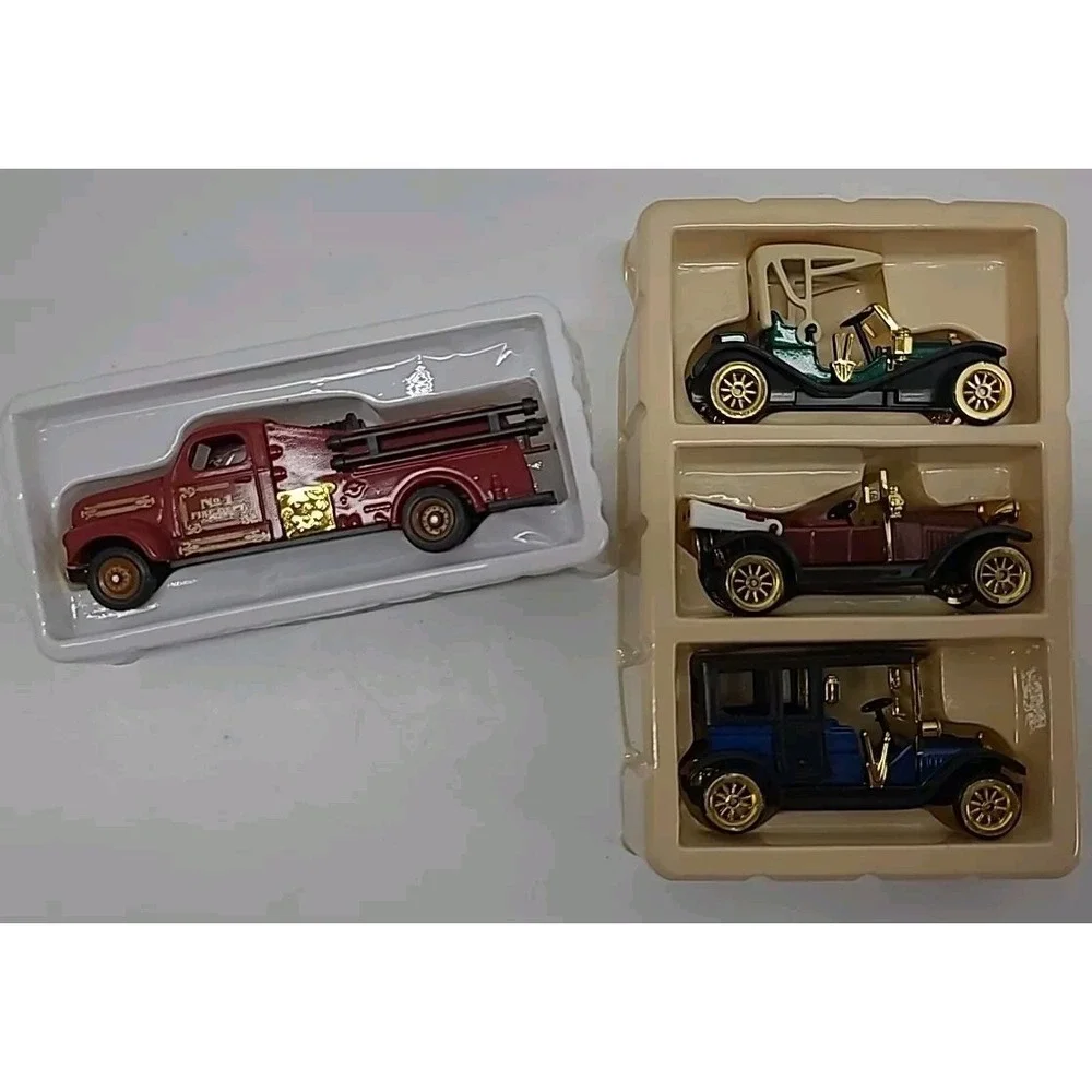 Small model cars fire engine Readers‎ Digest